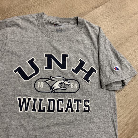Champion University Of New Hampshire UNH Wildcats T-Shirt Men's Small S Gray Tee - Picture 2 of 6